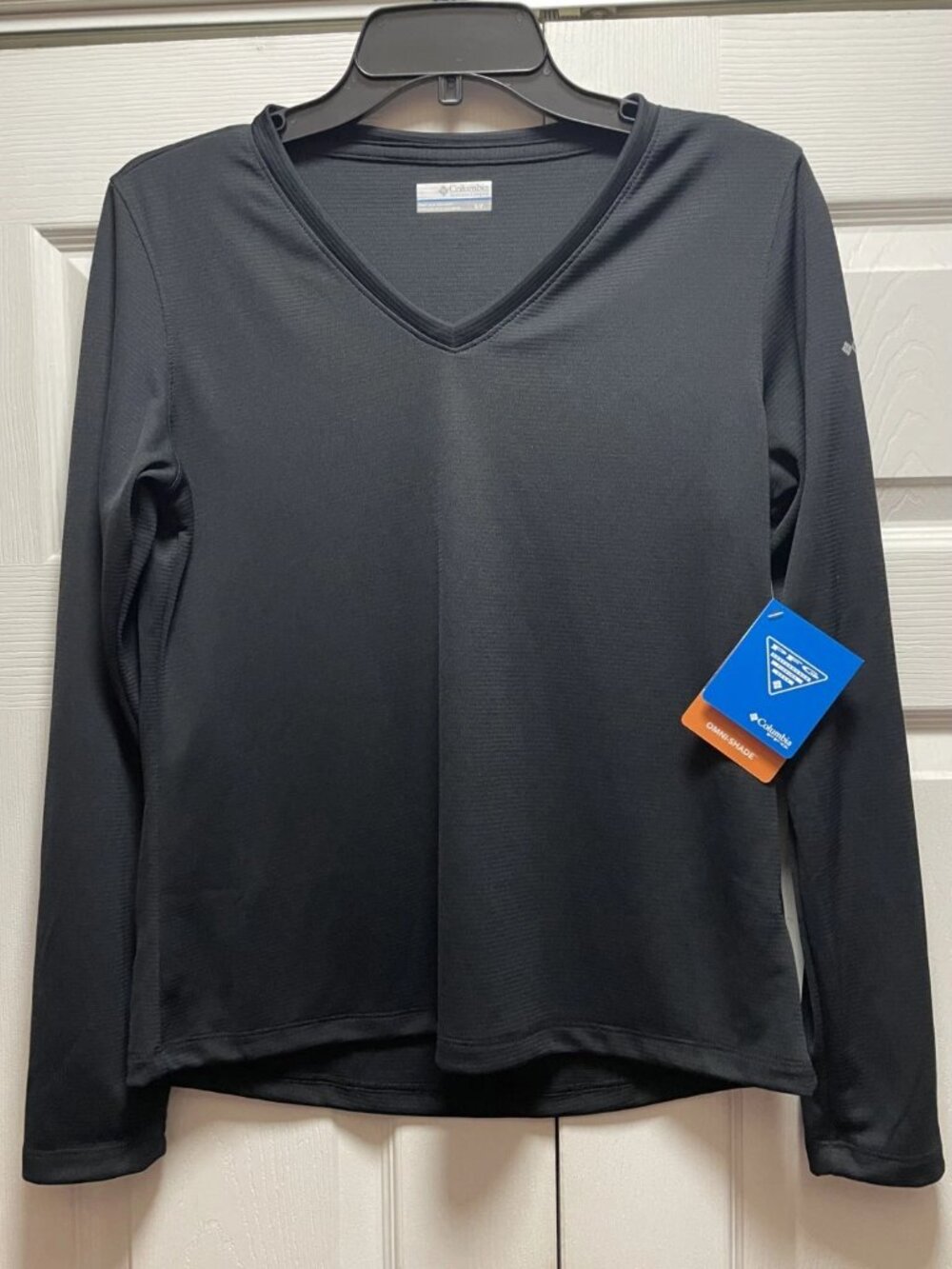 Columbia PFG Women’s Omni-Shade Long Sleeve V-Neck Shirt Black S/P NWT